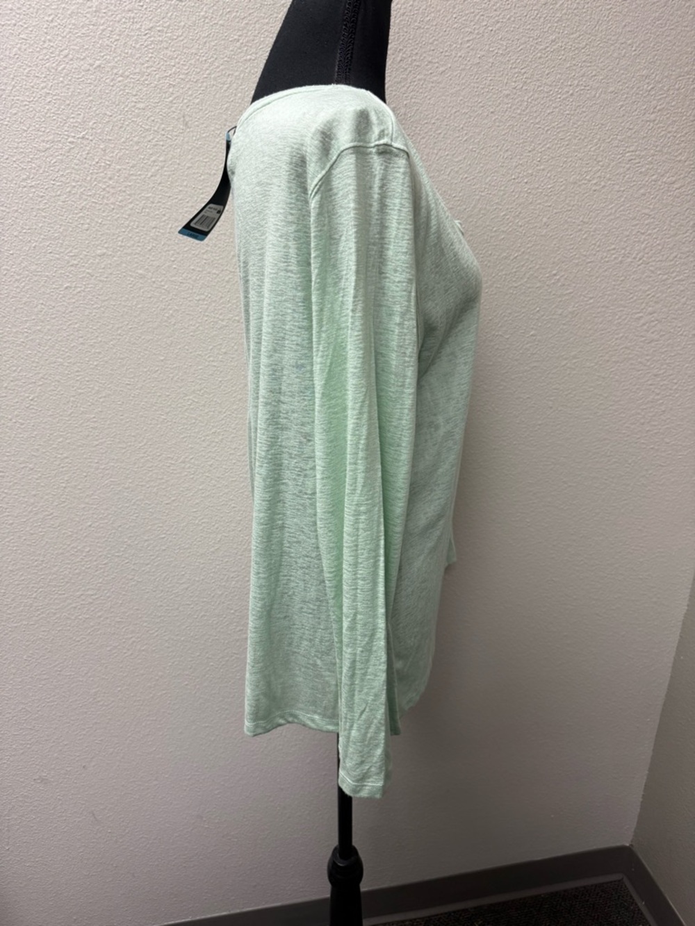 NWT GAP Mint Green Long Sleeve Tee Lightweight Soft Casual Basic Top Large - Picture 6 of 10